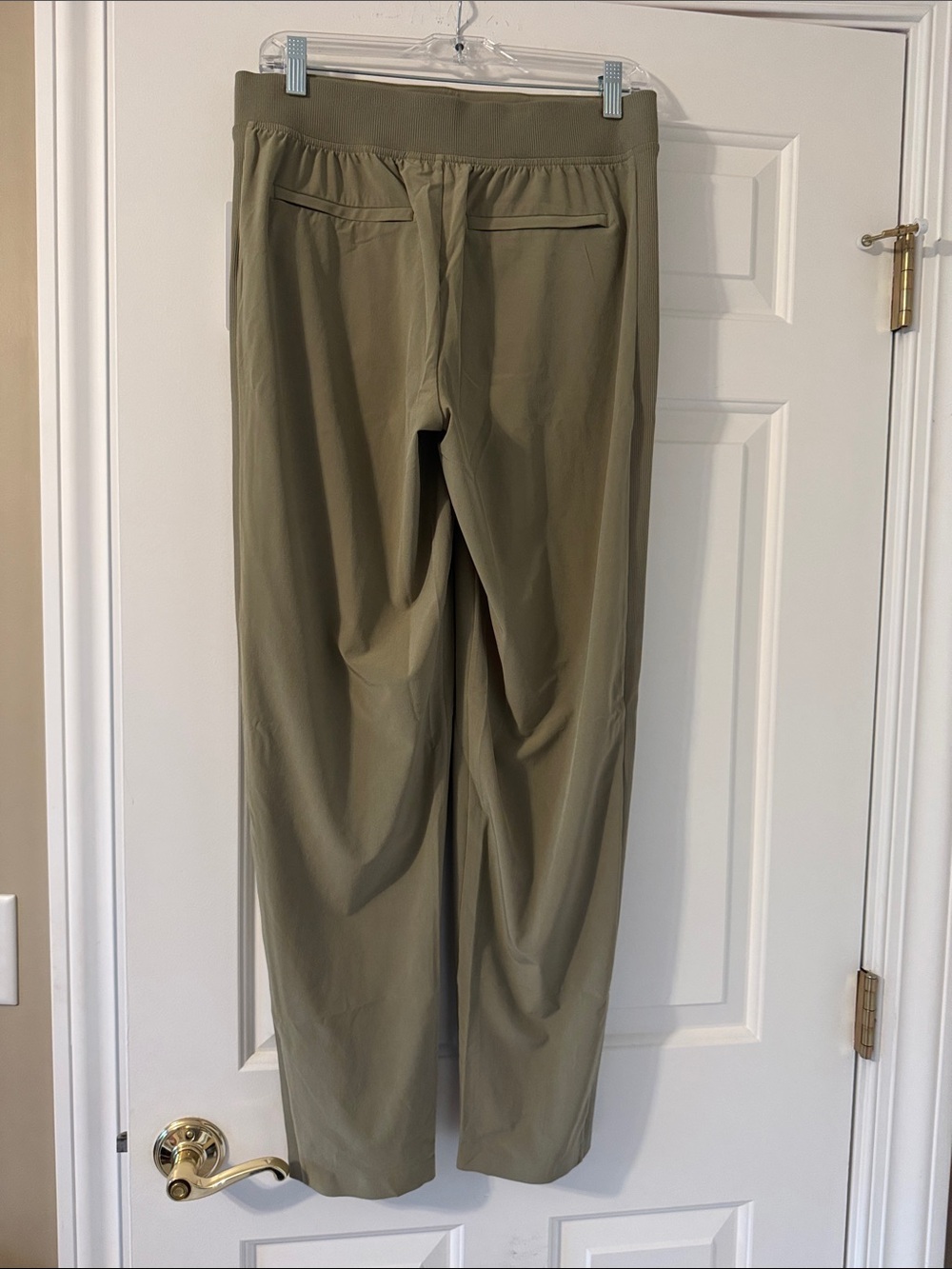 Athleta Brooklyn Ankle Pant - Olive Green NWT sz 6 - Picture 4 of 5